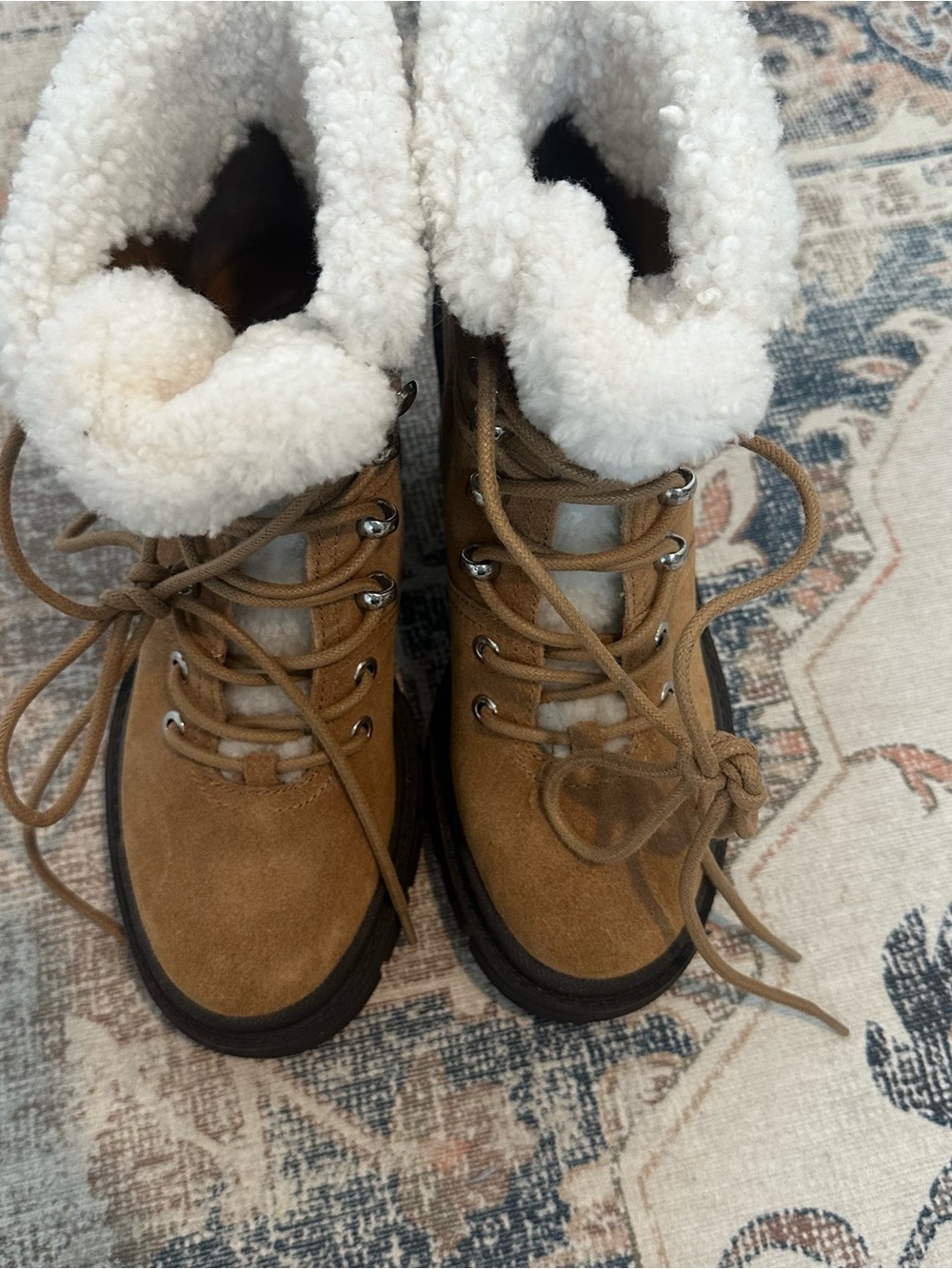 Sherpa heeled booties - Picture 2 of 4